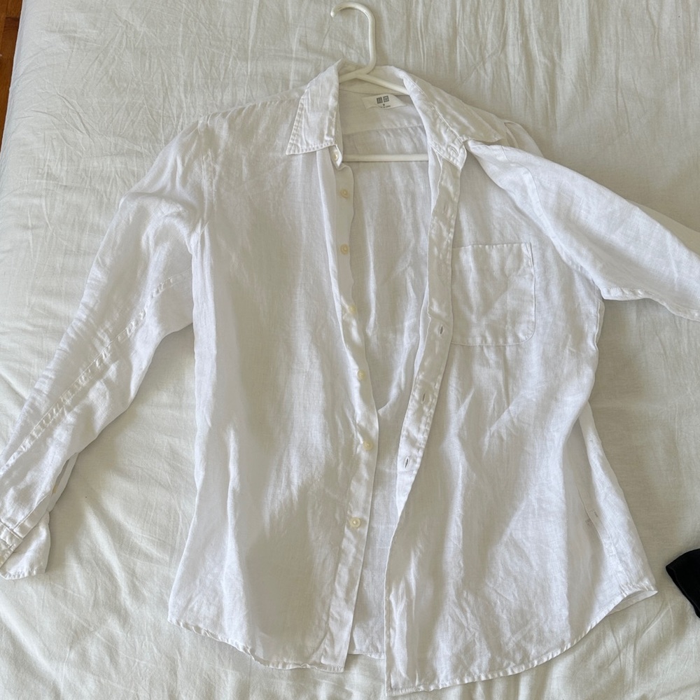 Uniqlo White Casual Button Down Shirt